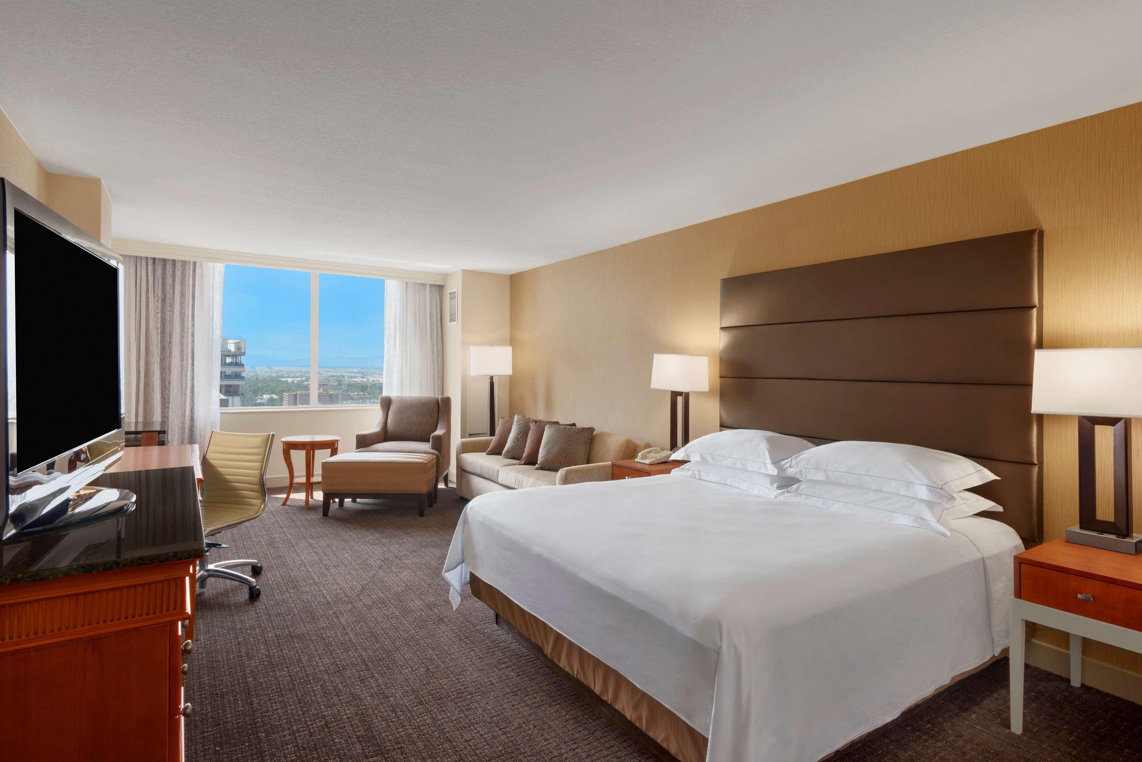 Hilton Salt Lake City Center Room photo